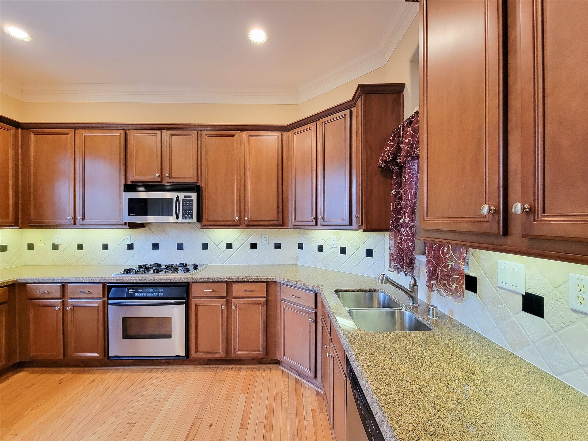 1742 Michigan Street, #F, Houston, TX 77006 1742 Michigan Street, #F, Houston, TX 77006
