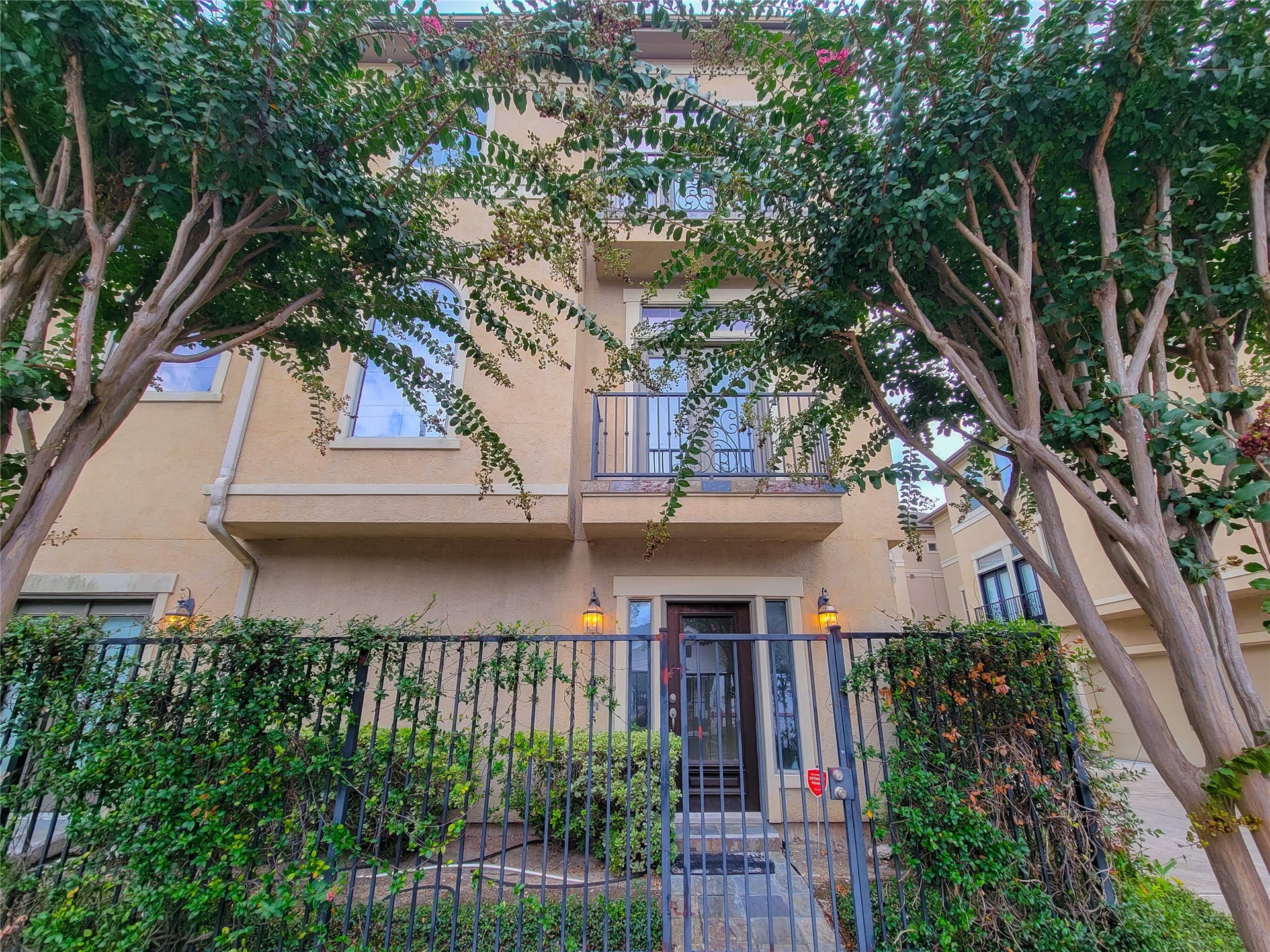 1742 Michigan Street, #F, Houston, TX 77006 1742 Michigan Street, #F, Houston, TX 77006