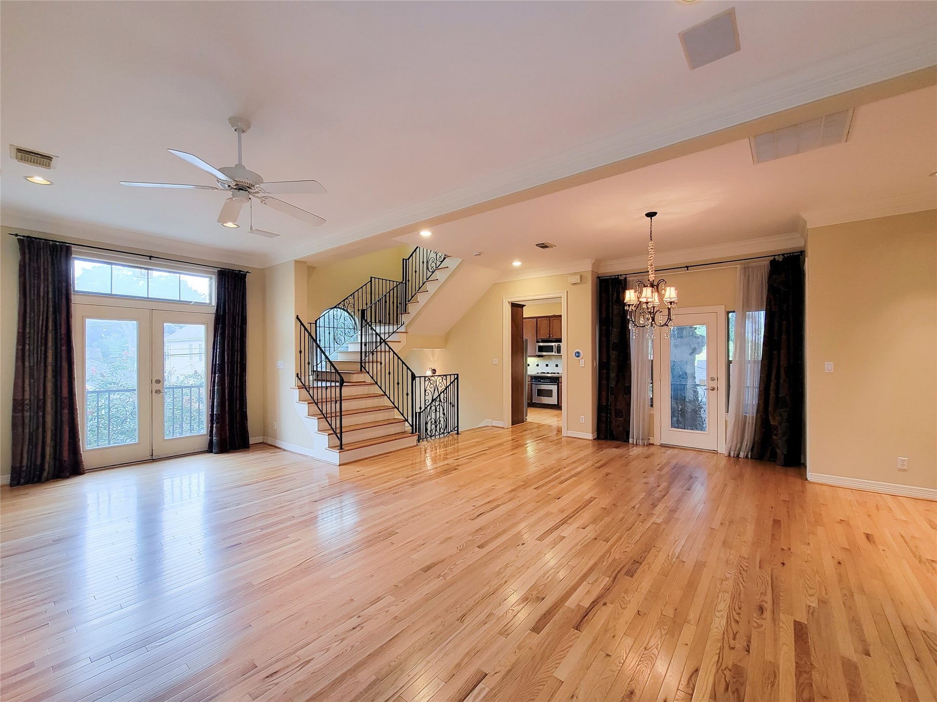 1742 Michigan Street, #F, Houston, TX 77006 1742 Michigan Street, #F, Houston, TX 77006