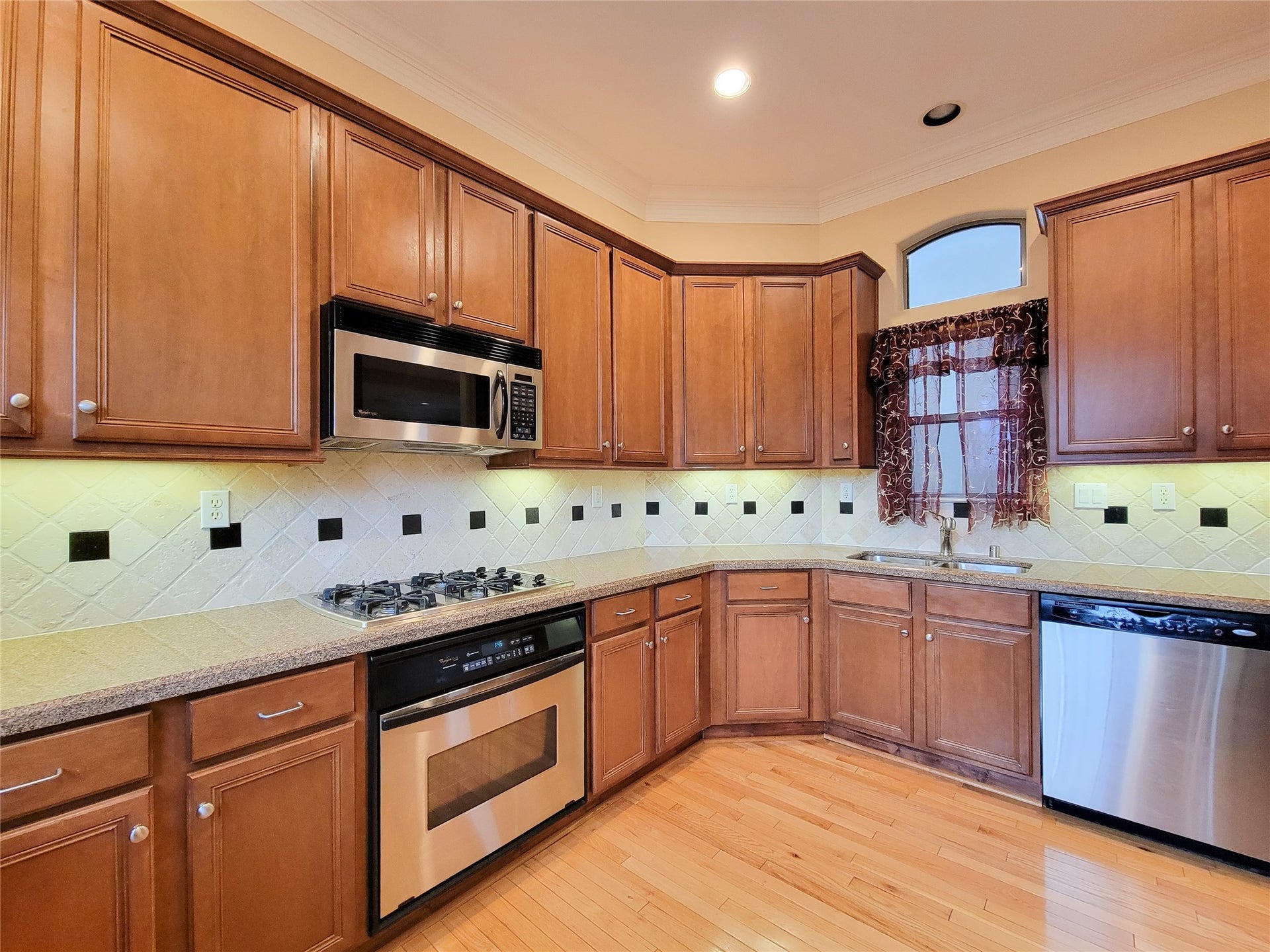 1742 Michigan Street, #F, Houston, TX 77006 1742 Michigan Street, #F, Houston, TX 77006