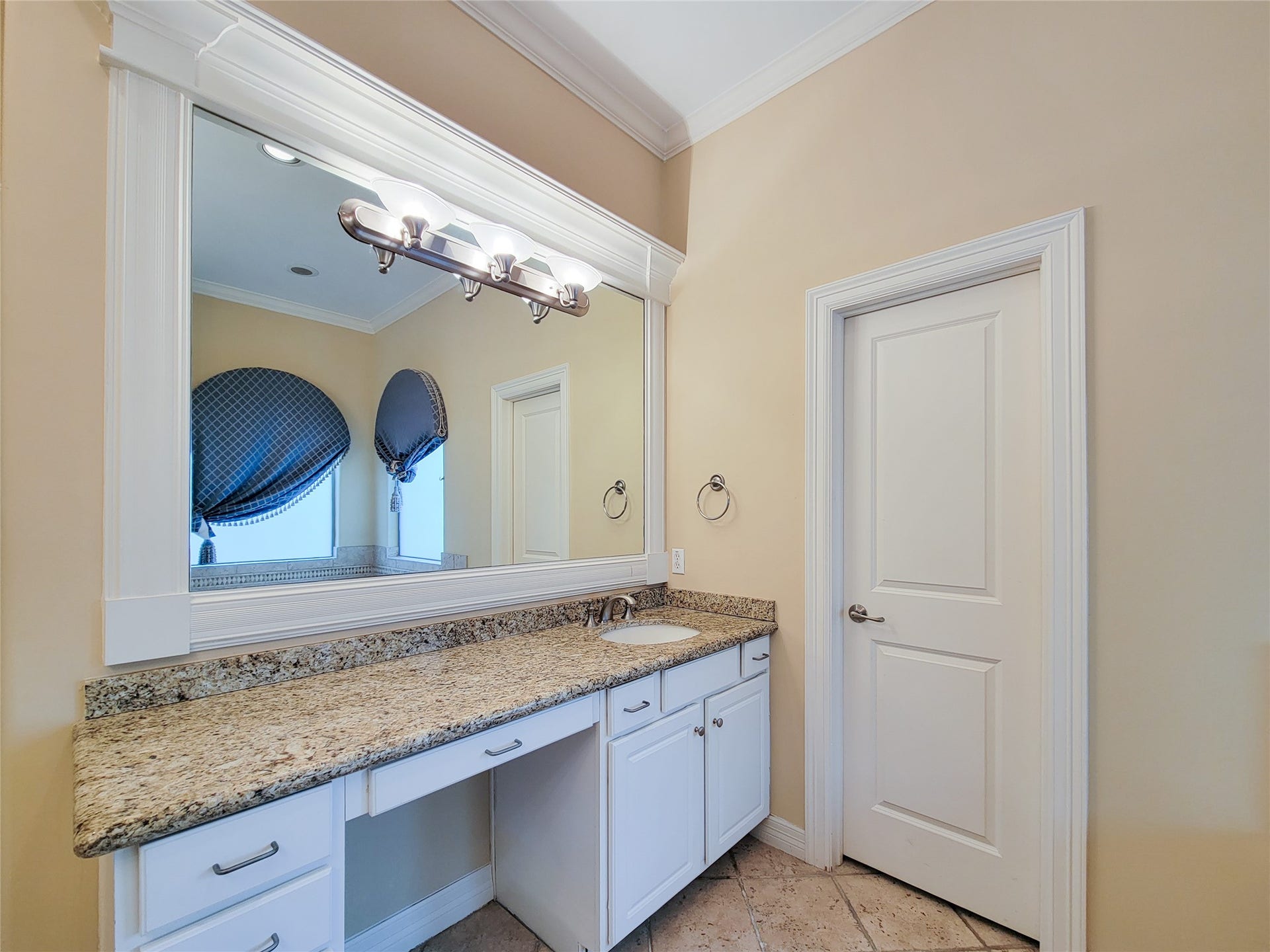 1742 Michigan Street, #F, Houston, TX 77006 1742 Michigan Street, #F, Houston, TX 77006
