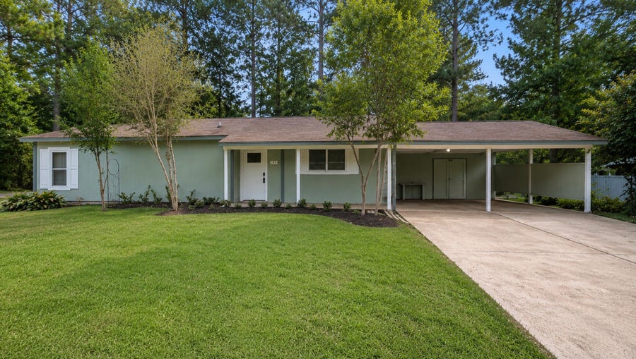 Property photo for 1 Laurel Oak Place, Spring, TX
