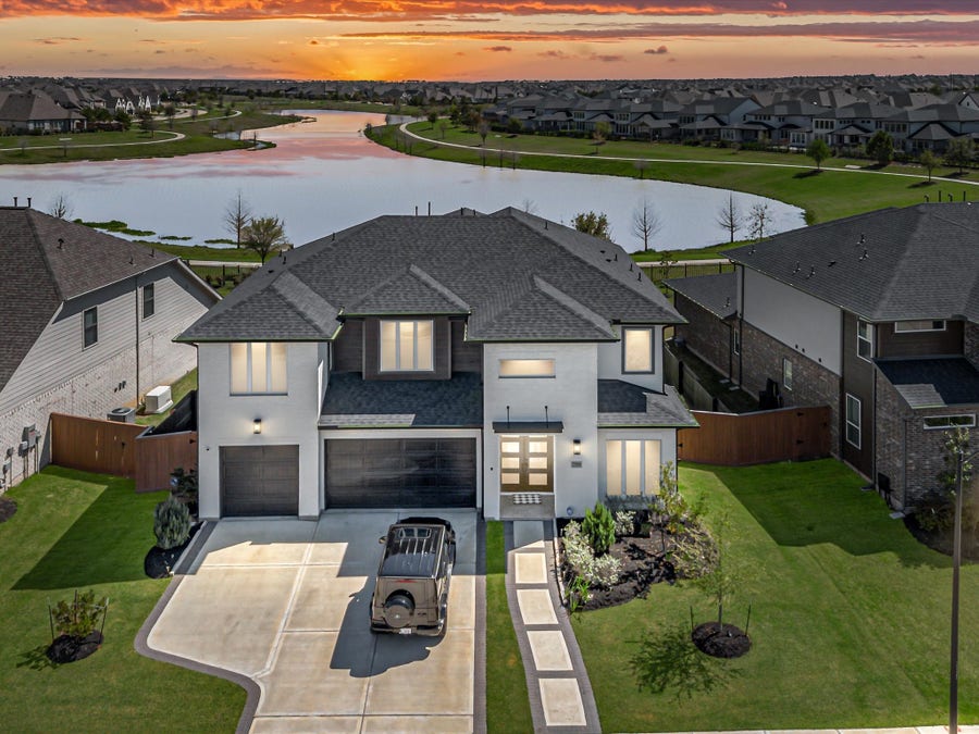Property photo for 7506 Wildrye Meadow Lane, Katy, TX