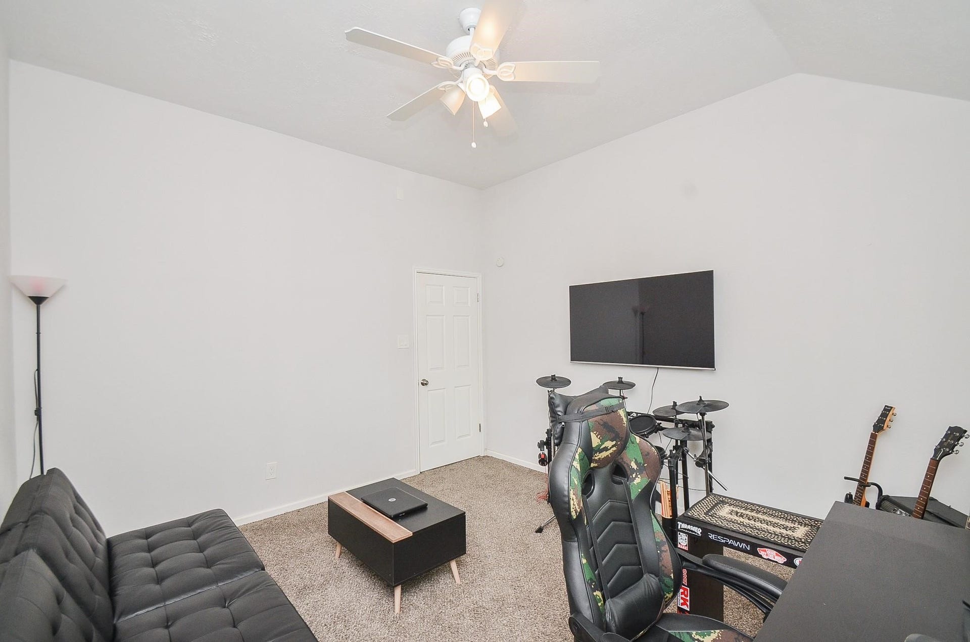 1903 Tall Gum Drive, Fresno, TX 77545 1903 Tall Gum Drive, Fresno, TX 77545