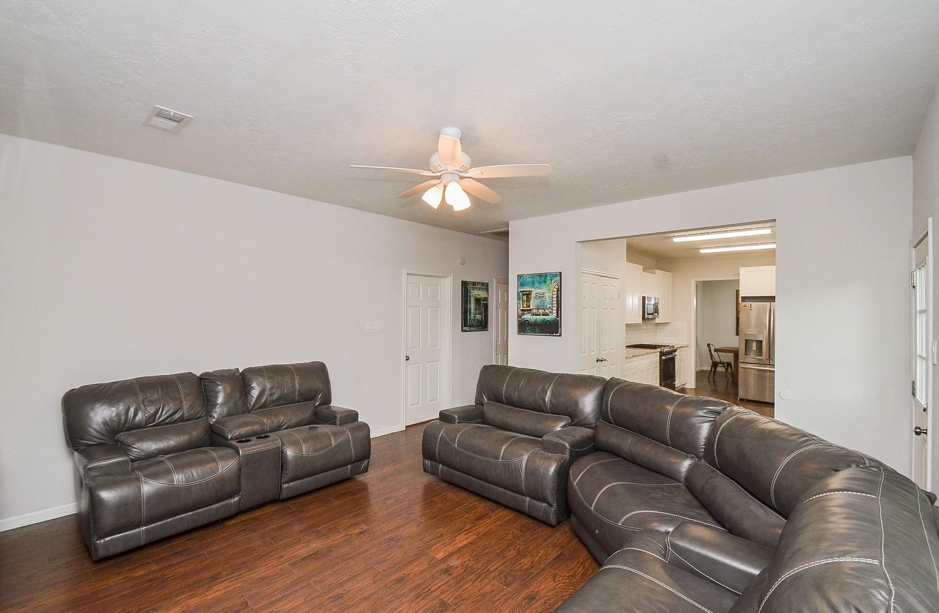 1903 Tall Gum Drive, Fresno, TX 77545 1903 Tall Gum Drive, Fresno, TX 77545