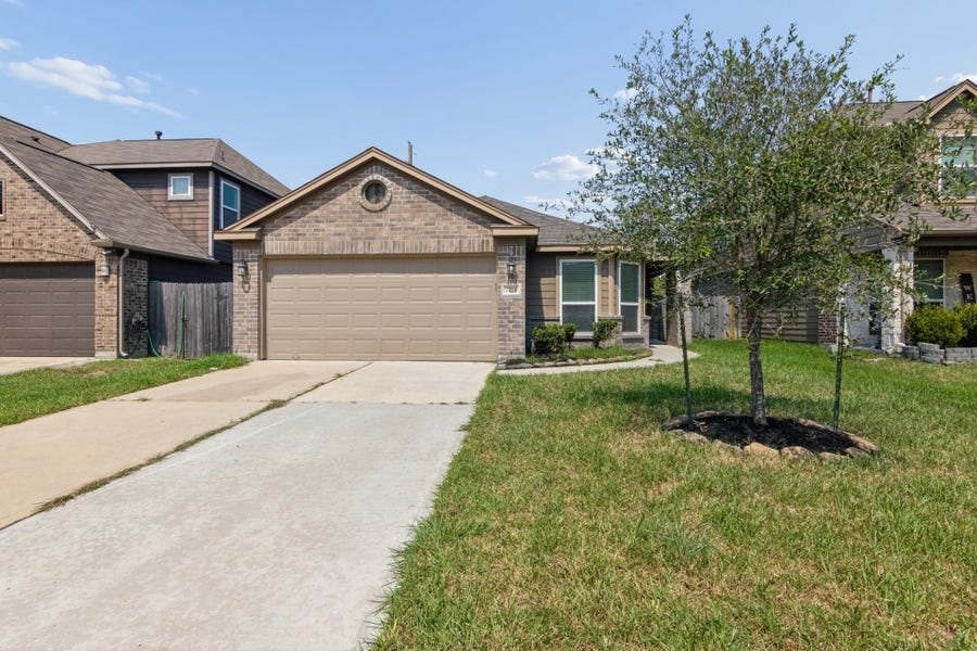 Property photo for 7211 Foxwood Mist Trail, Humble, TX