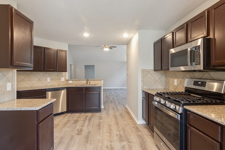 7211 Foxwood Mist Trail, Humble, TX 77338 7211 Foxwood Mist Trail, Humble, TX 77338