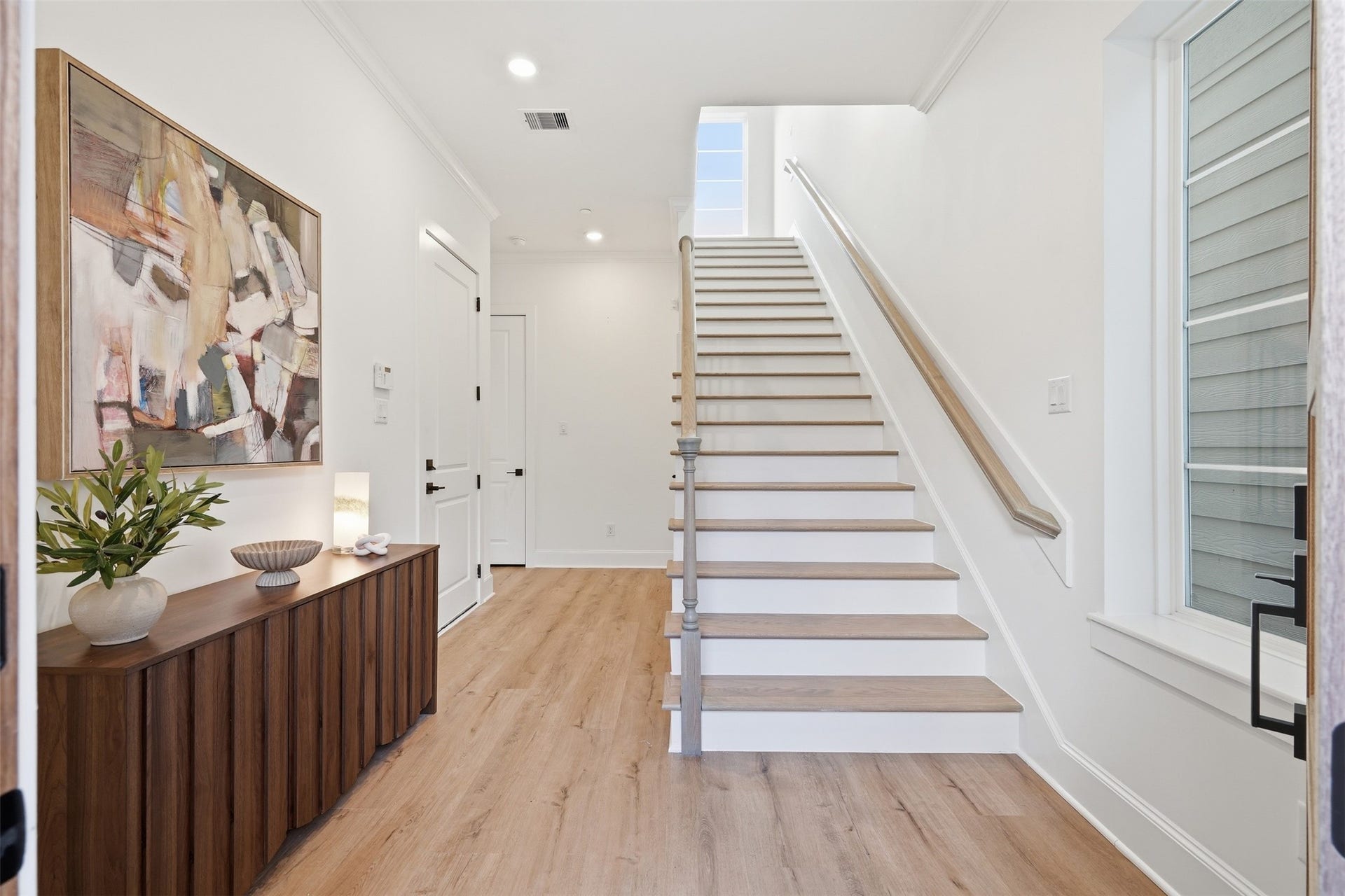 2111 Nantucket Drive, #C, Houston, TX 77057 2111 Nantucket Drive, #C, Houston, TX 77057