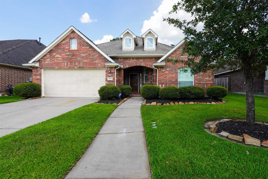 Property photo for 28038 Emma Gardens Lane, Spring, TX
