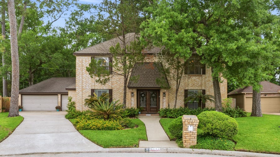 Property photo for 8342 Knurled Oak Lane, Spring, TX