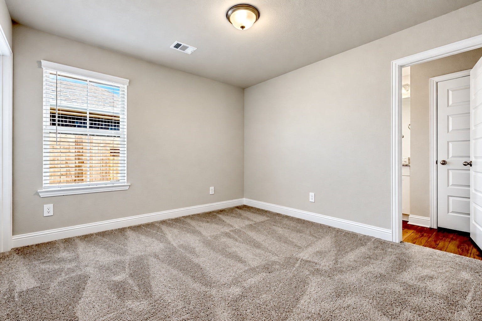 2218 Seneca Lake Drive, Texas City, TX 77568 2218 Seneca Lake Drive, Texas City, TX 77568