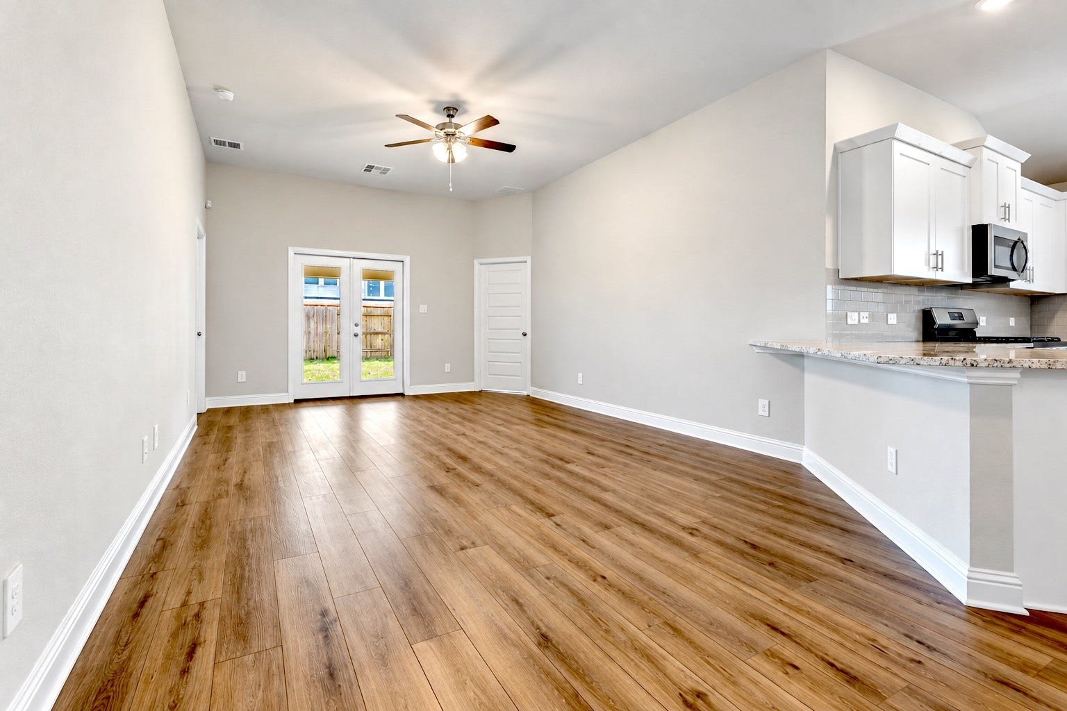 2218 Seneca Lake Drive, Texas City, TX 77568 2218 Seneca Lake Drive, Texas City, TX 77568