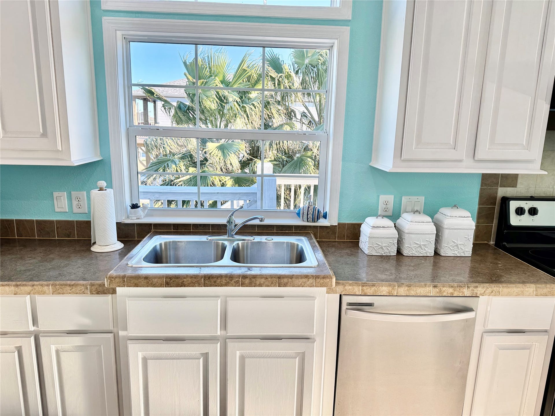 981 Nassau Drive, Crystal Beach, TX 77650 981 Nassau Drive, Crystal Beach, TX 77650