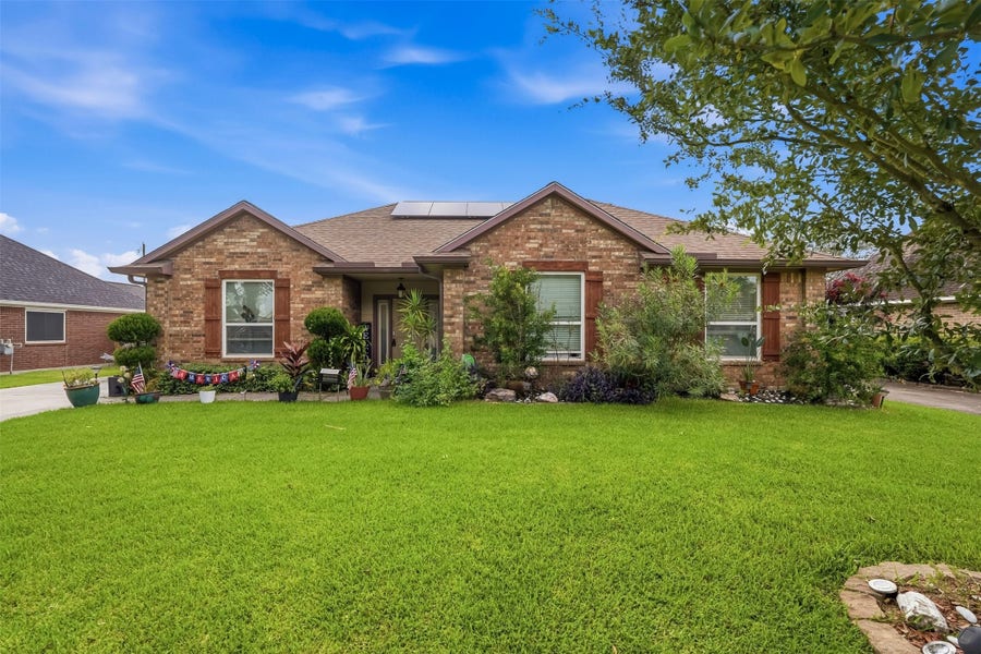Property photo for 2610 18th Street N, Texas City, TX