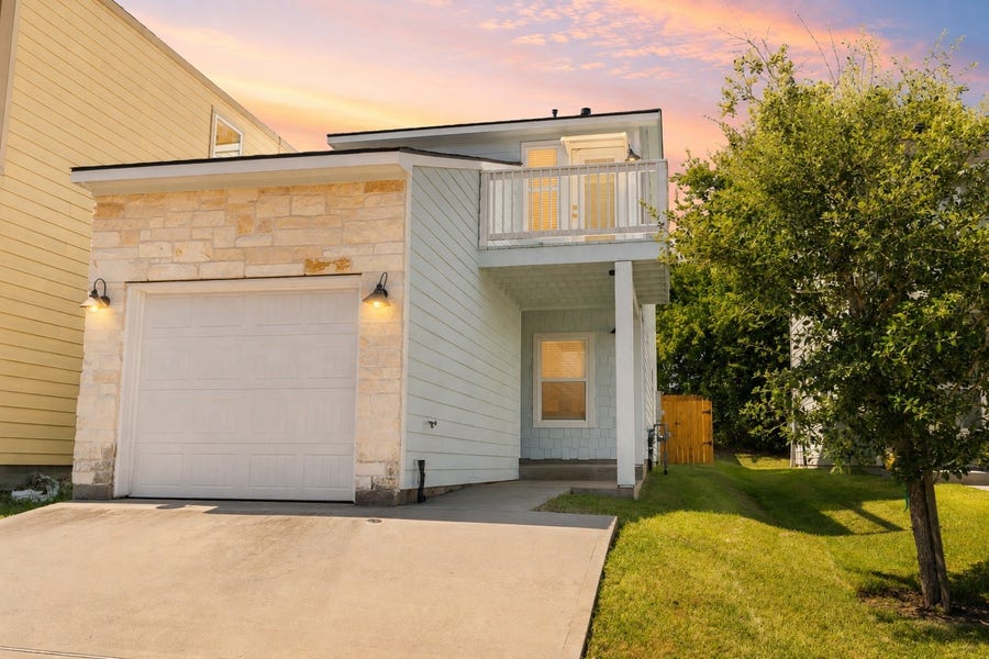 Property photo for 168 Capetown, Montgomery, TX