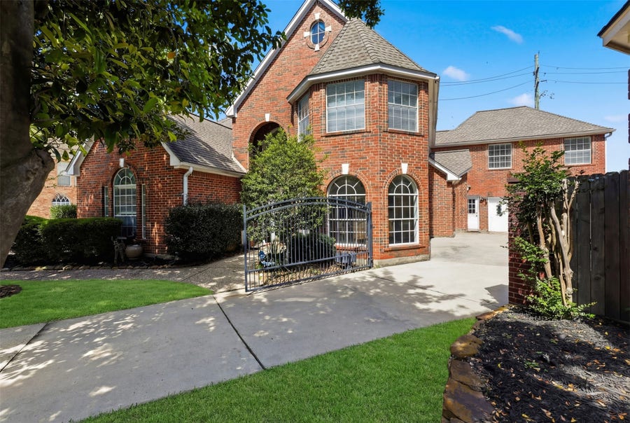 Property photo for 7006 Centre Grove Drive, Houston, TX
