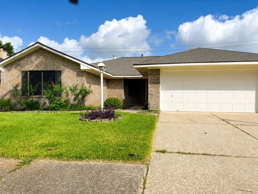 Property photo for 2138 Tower Bridge Road, Pearland, TX