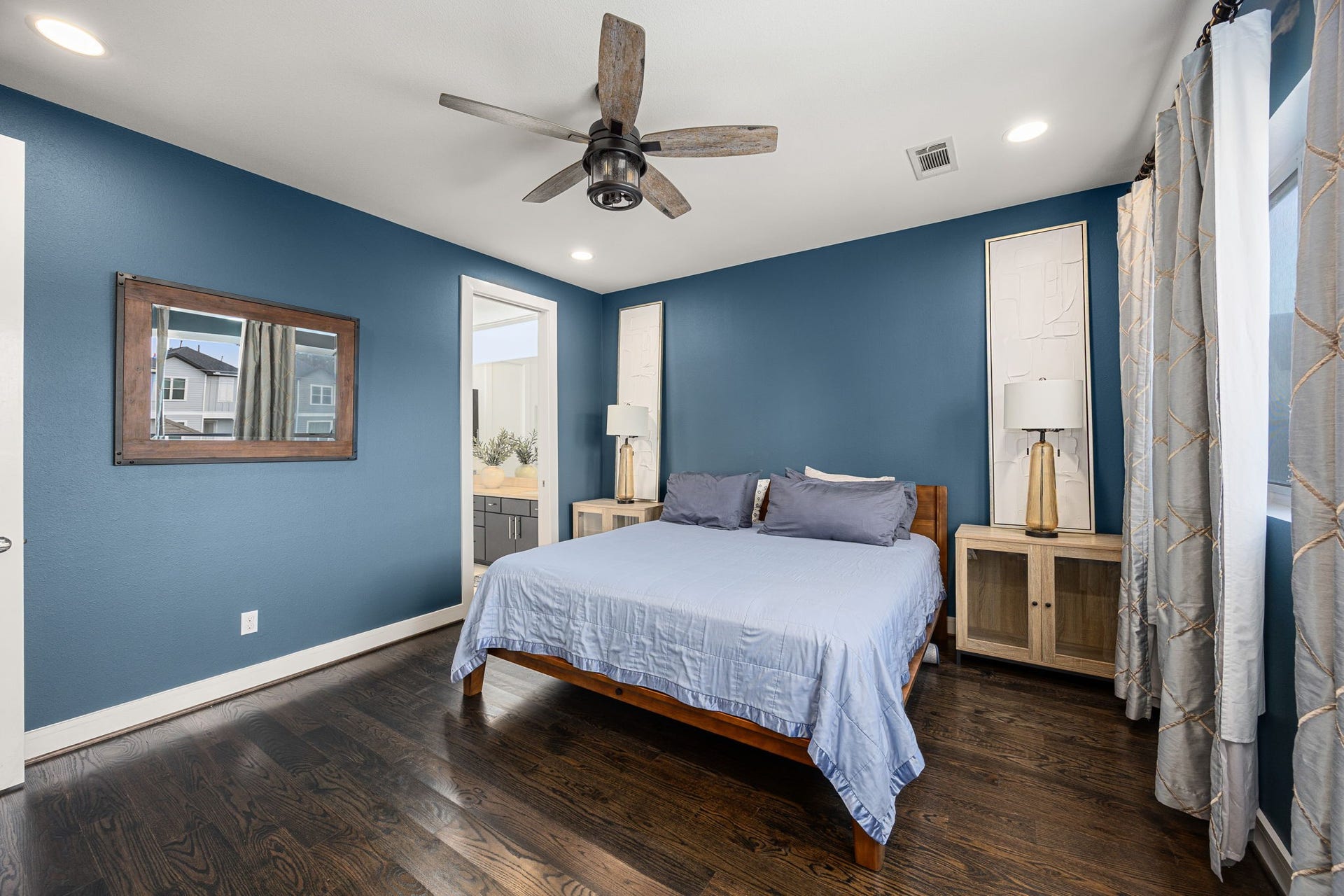 1232 W 24th Street, #H, Houston, TX 77008 Primary Bedroom
