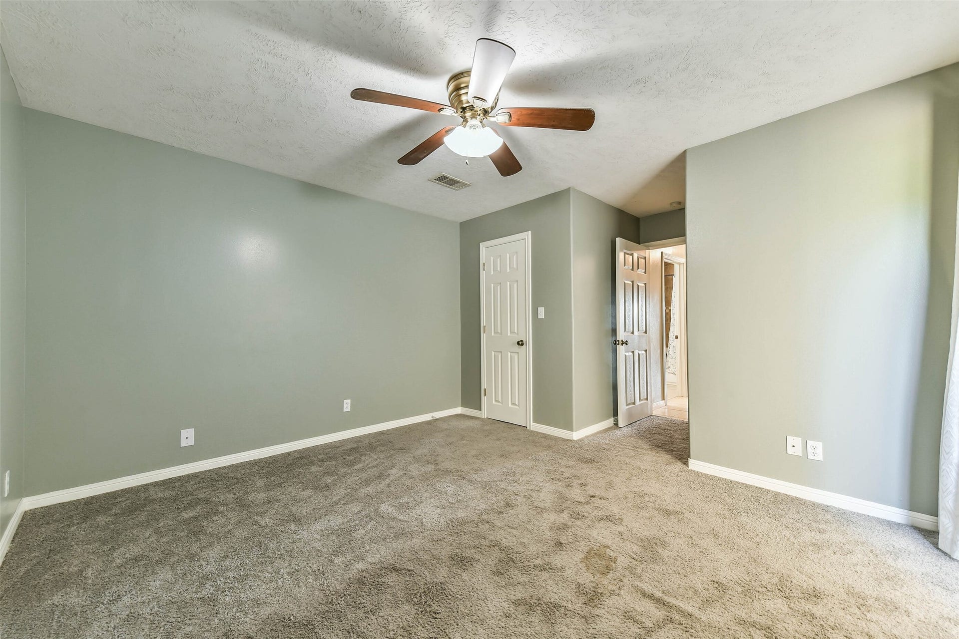 2501 Gulf Freeway, #243D, Dickinson, TX 77539 2501 Gulf Freeway, #243D, Dickinson, TX 77539