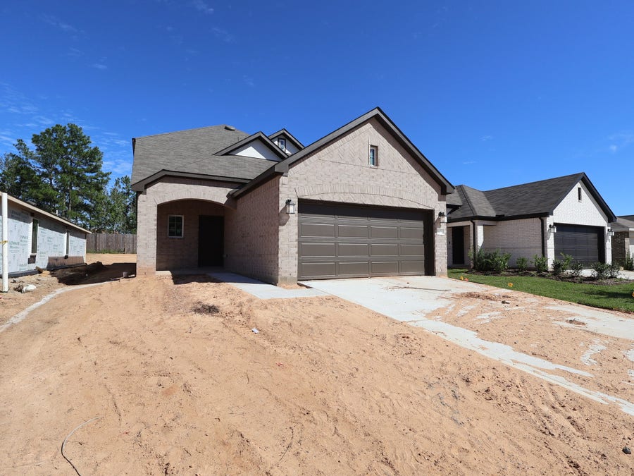 Property photo for 609 Falling Cave Drive, Willis, TX