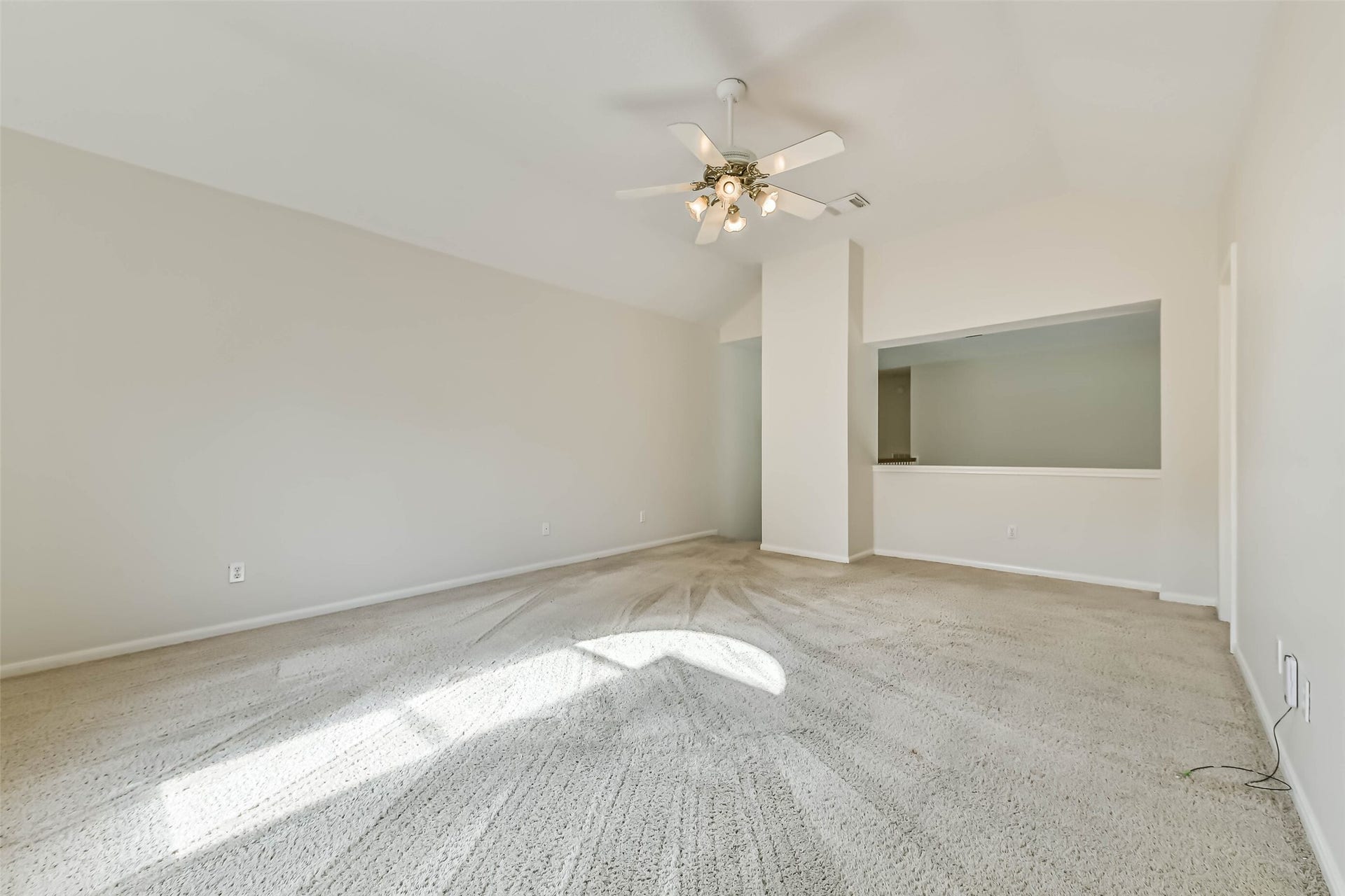 An additional gathering space gives everyone more ways to enjoy being home. Create a casual TV lounge, game room or creative retreat, with an open interior overlook that maintains a connection to the rest of the home.