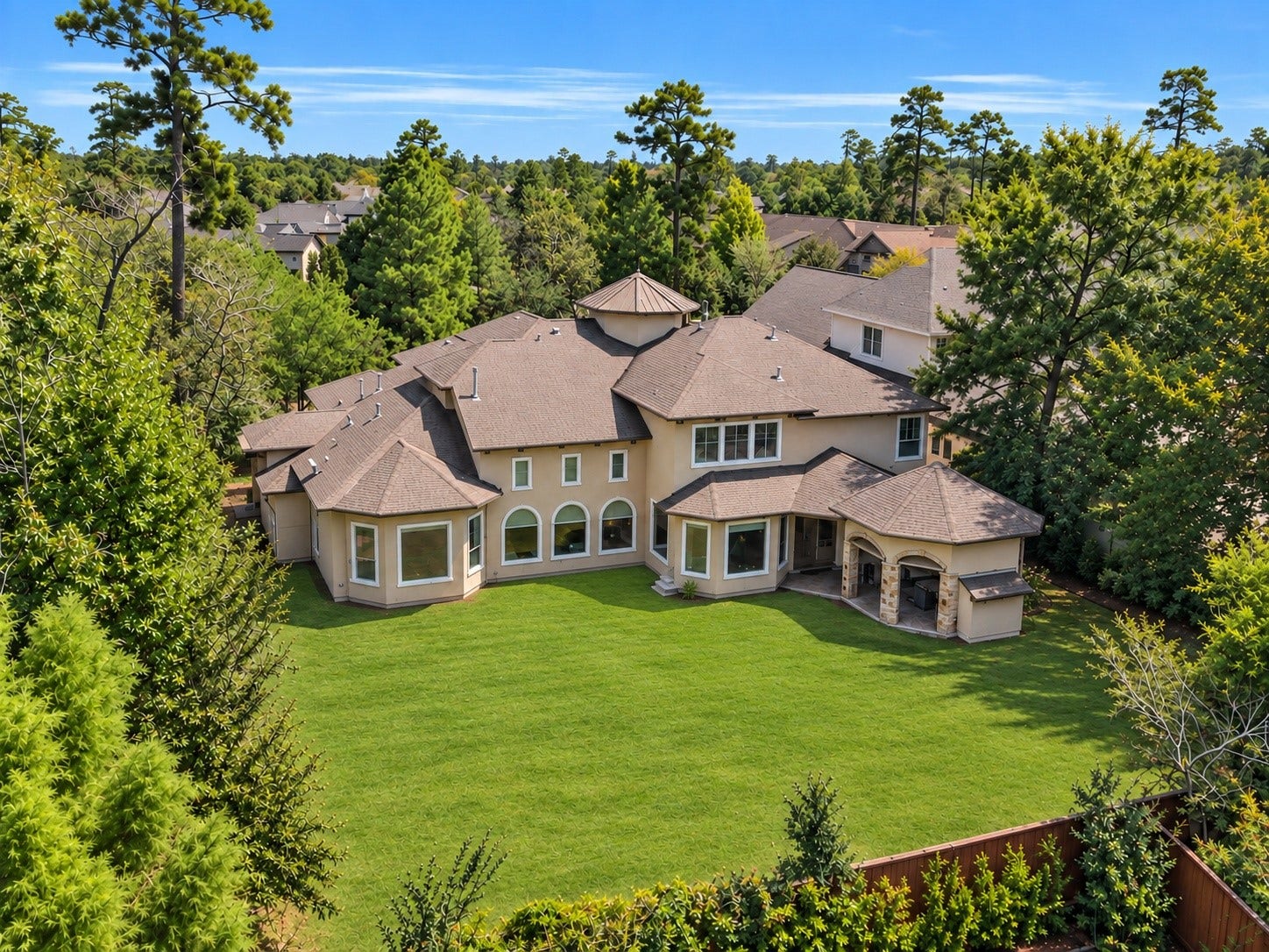 Rare 20,149 SF lot with an expansive backyard in The Woodlands.