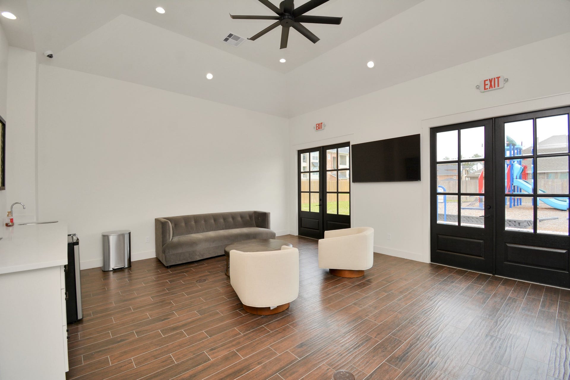 15826 Menlow Bend Drive, Humble, TX 77396 15826 Menlow Bend Drive, Humble, TX 77396