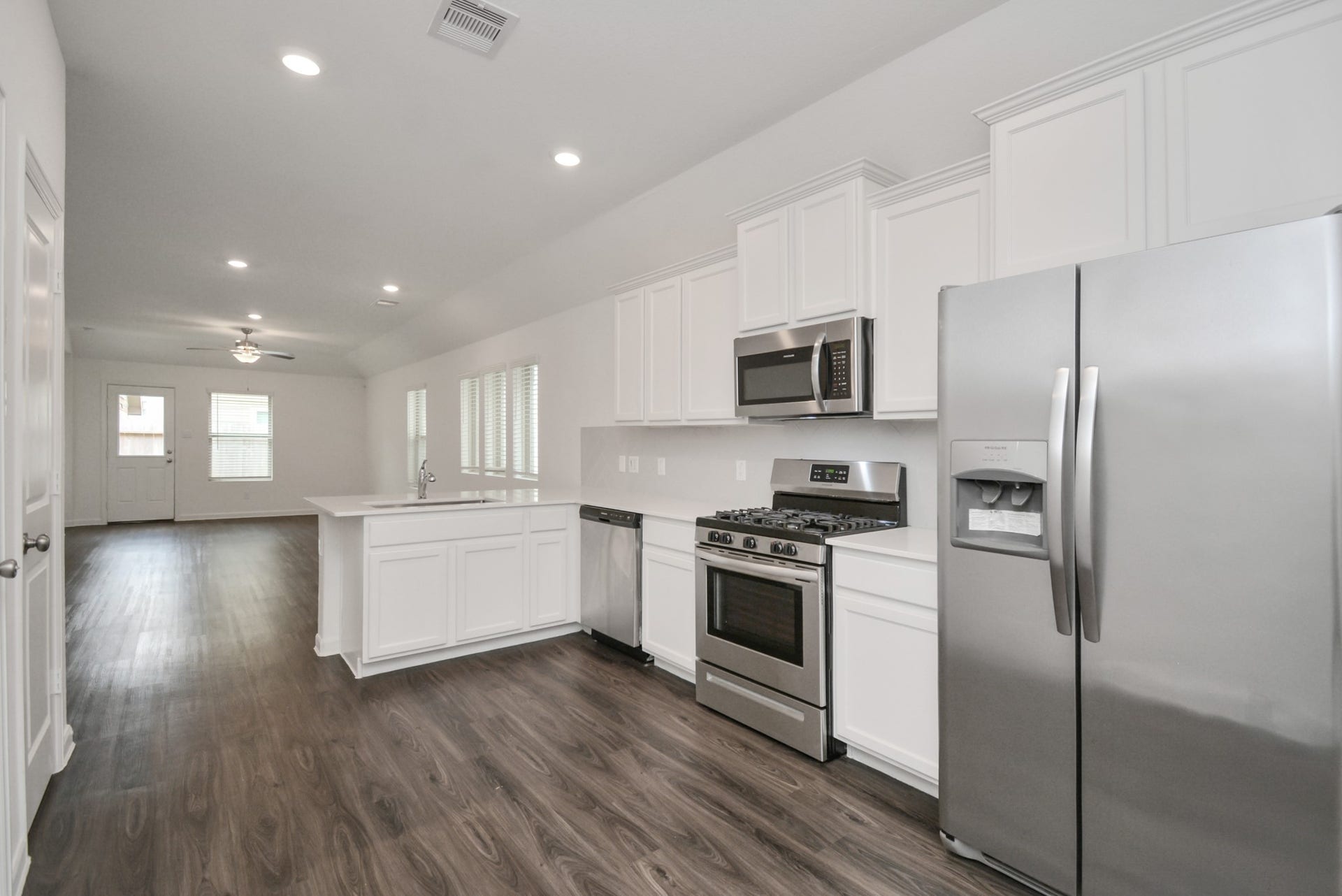 15826 Menlow Bend Drive, Humble, TX 77396 15826 Menlow Bend Drive, Humble, TX 77396