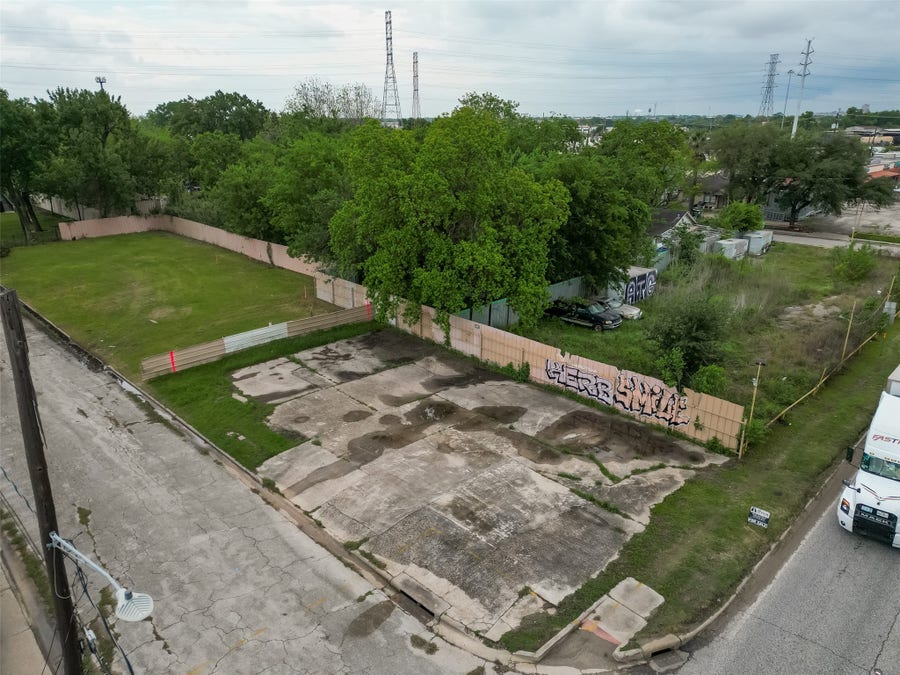 Property photo for 0 Tremper, Houston, TX