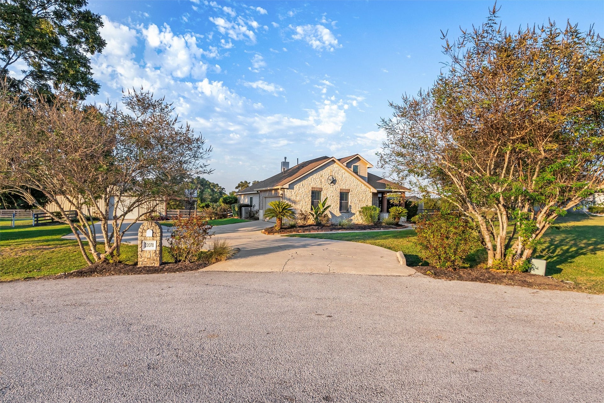 22078 Stone Creek Lane, Montgomery, TX 77316 22078 Stone Creek Lane, Montgomery, TX 77316