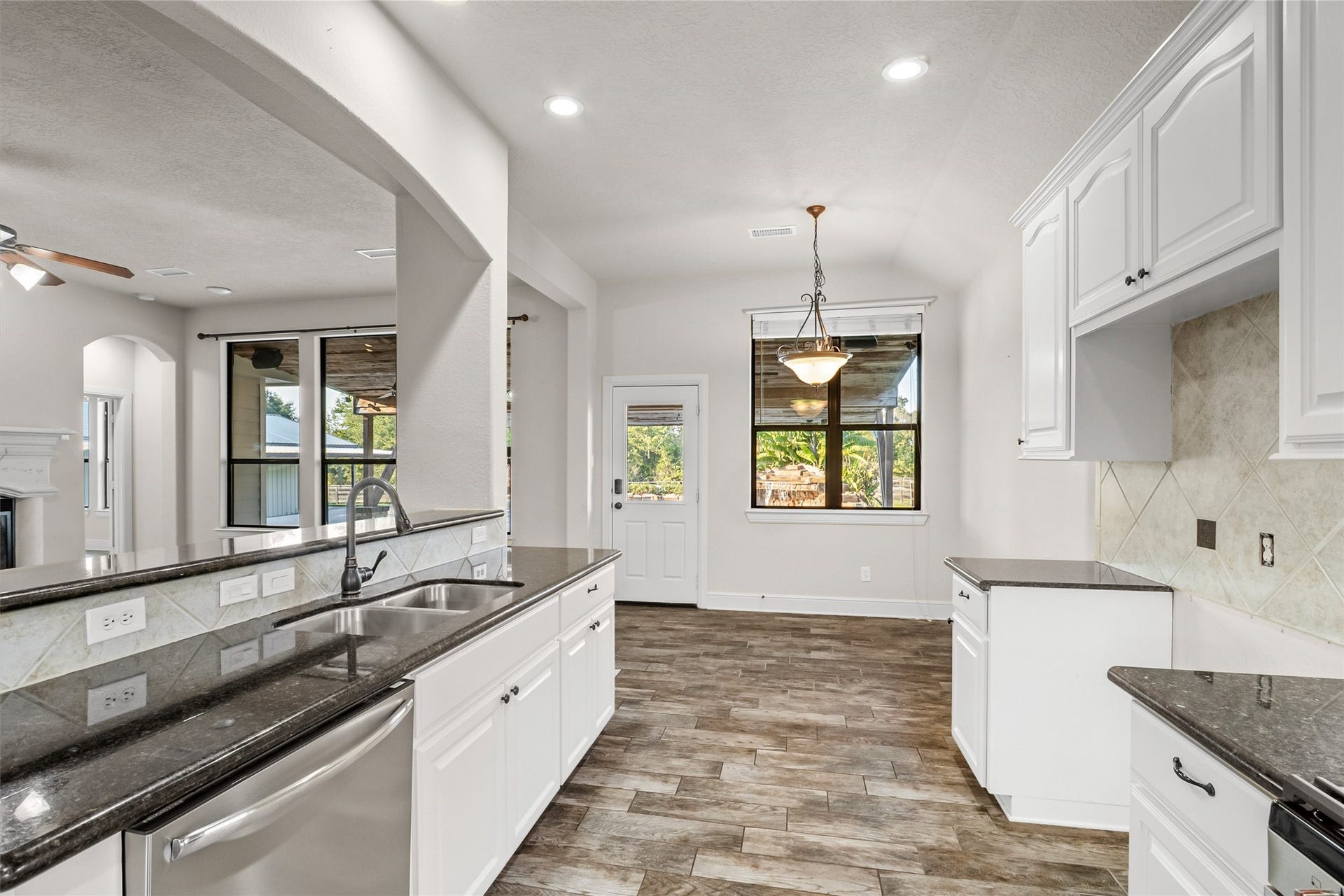 22078 Stone Creek Lane, Montgomery, TX 77316 22078 Stone Creek Lane, Montgomery, TX 77316