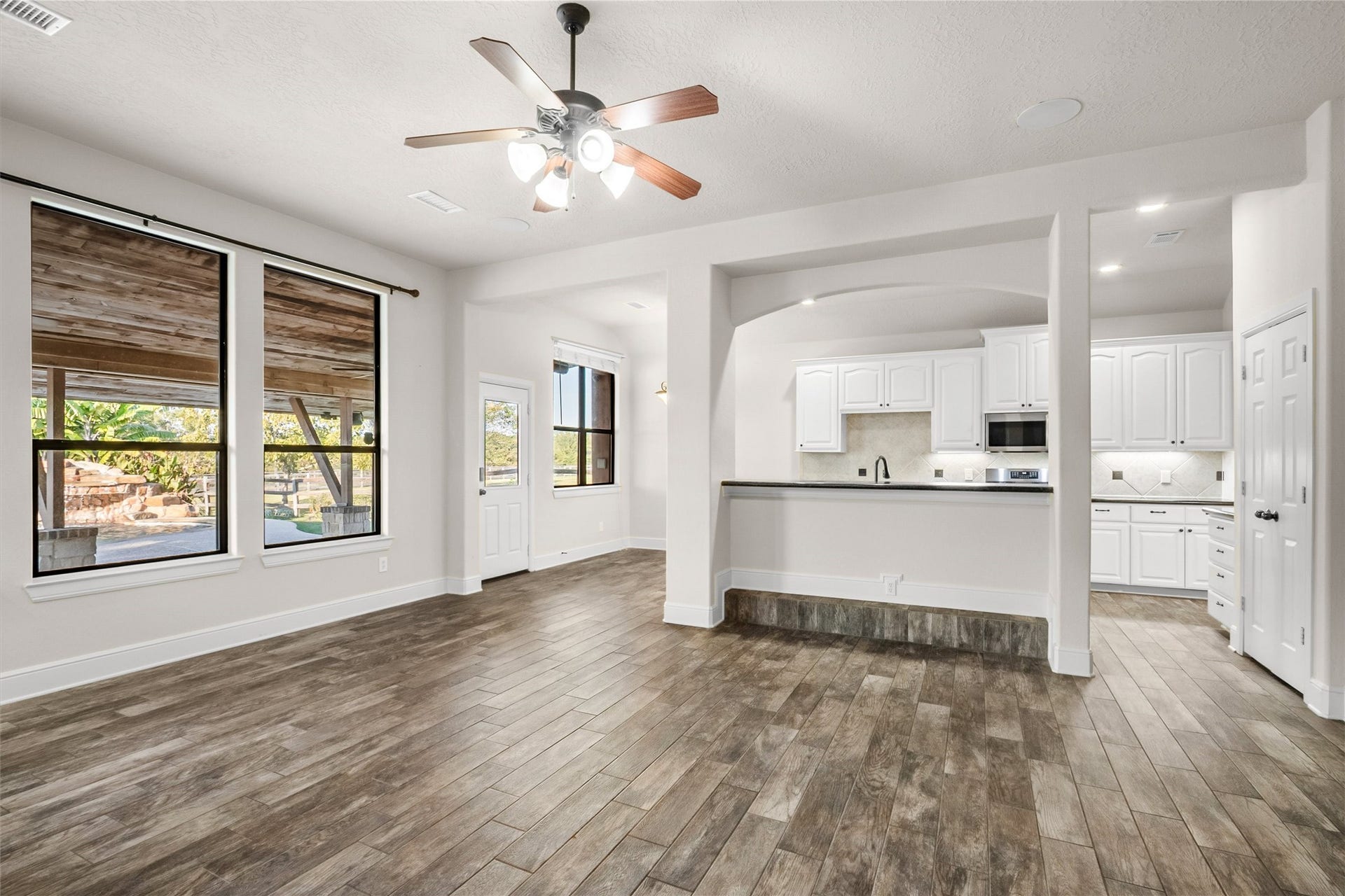 22078 Stone Creek Lane, Montgomery, TX 77316 22078 Stone Creek Lane, Montgomery, TX 77316