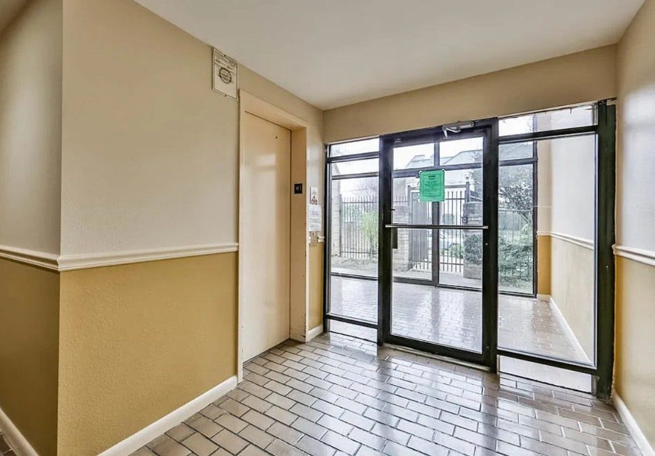 8417 Hearth Drive, #21, Houston, TX 77054 Elevator