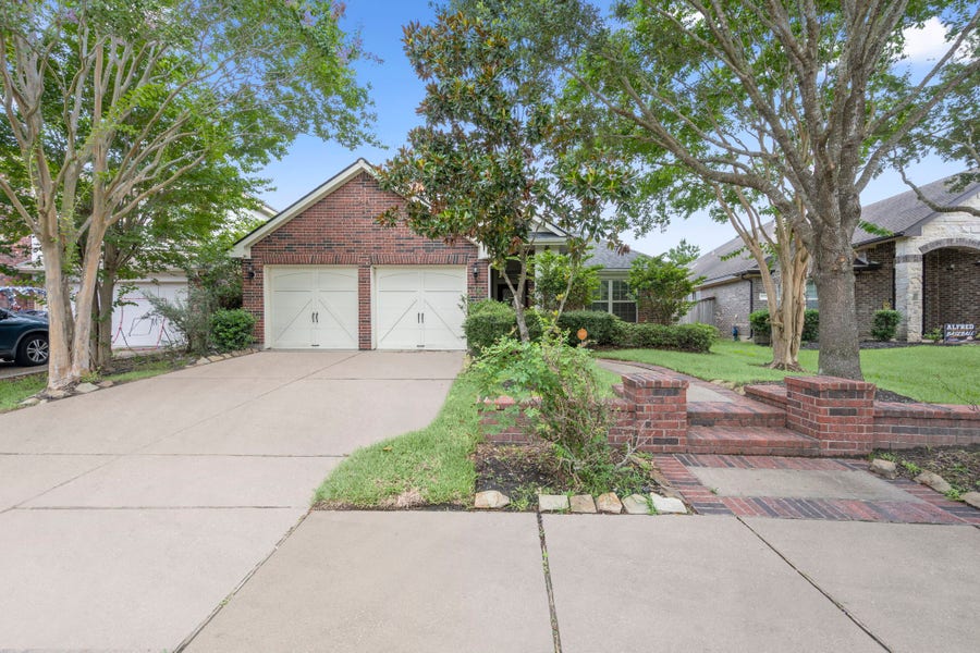 Property photo for 18226 E Willow Oak Bend Drive, Cypress, TX