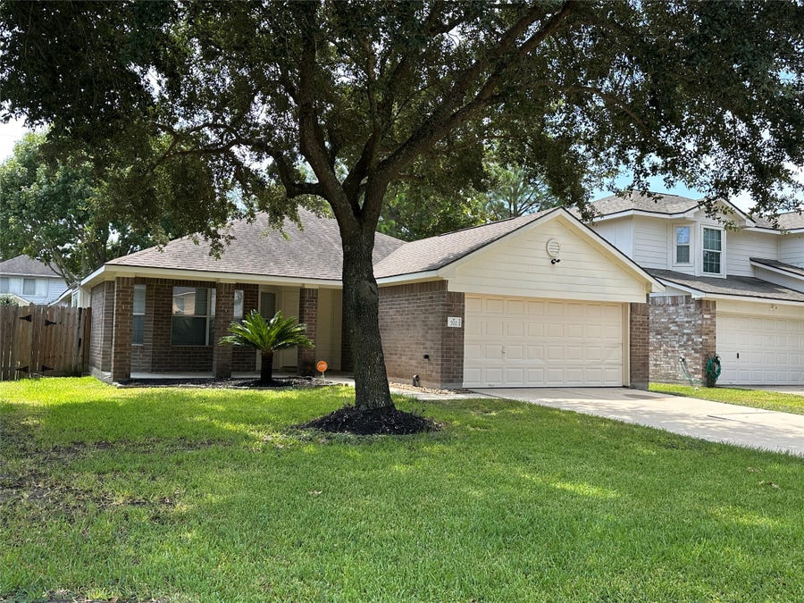 Property photo for 702 Danbury Park Lane, Houston, TX