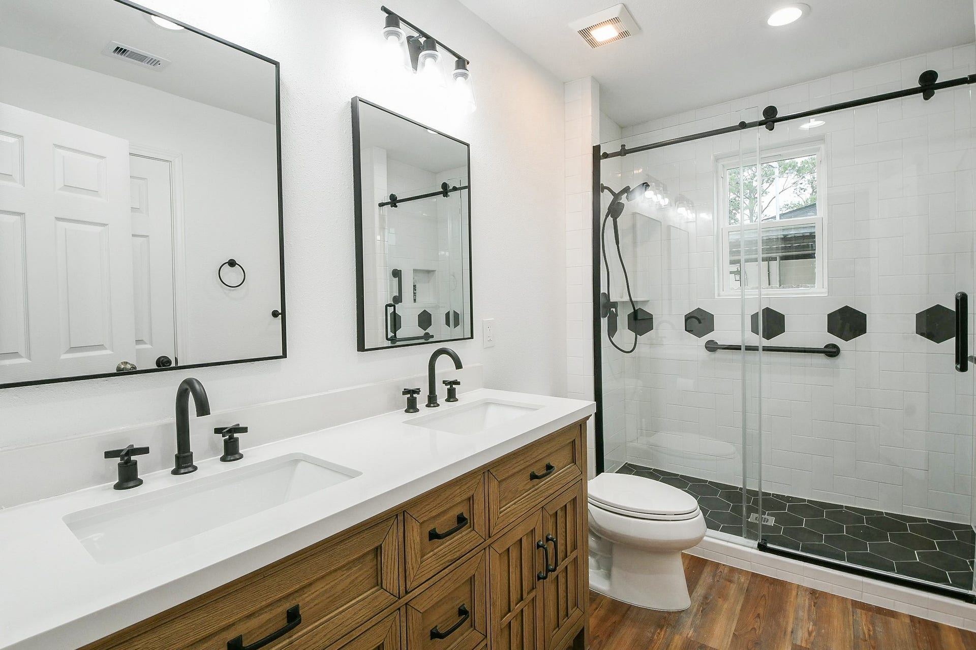 3200 Hoover Street, La Marque, TX 77568 Second bath offers double sinks