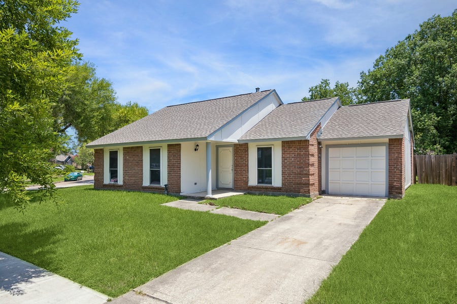 Property photo for 22738 Millgate Drive, Spring, TX