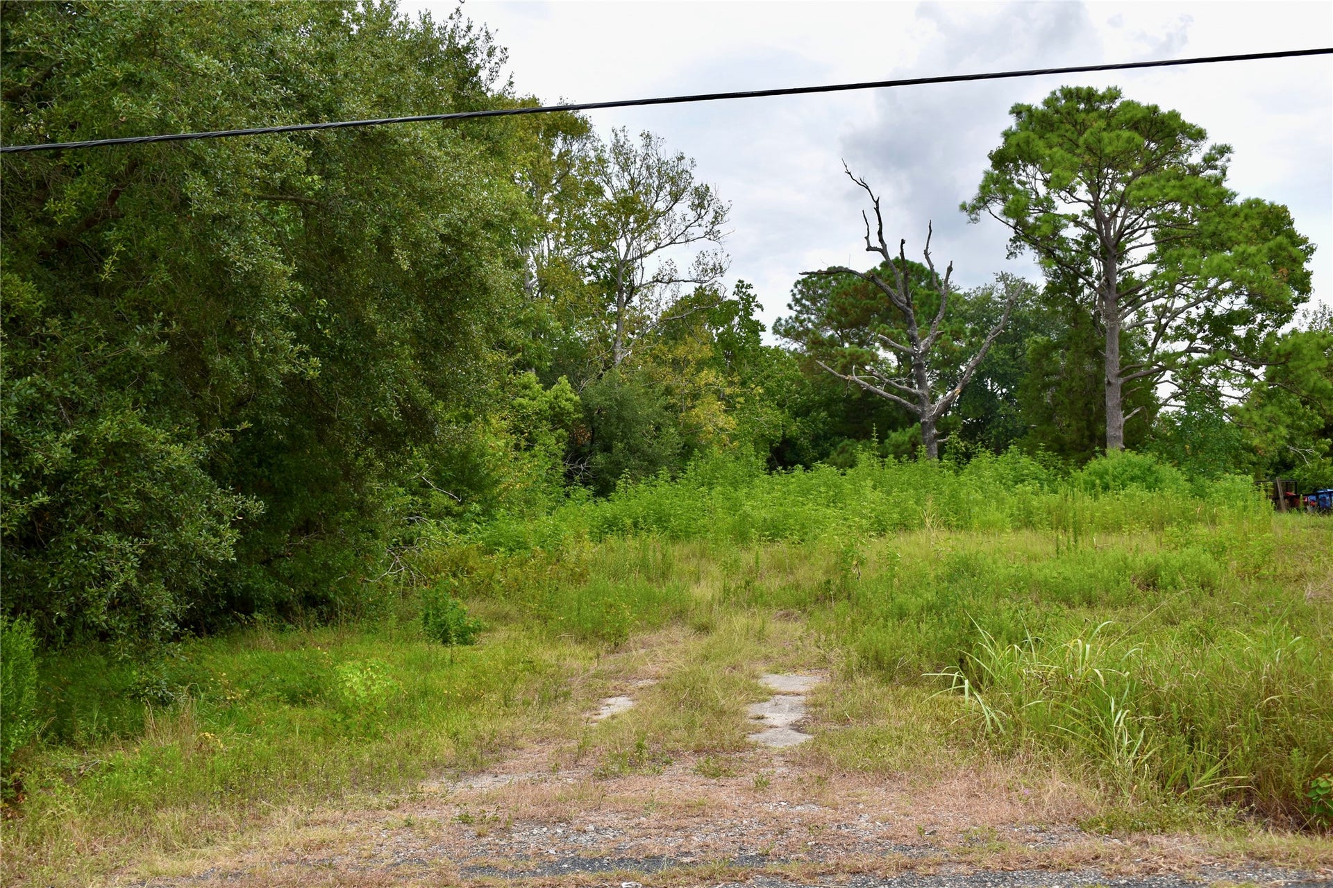 102 S Willow Street, Texas City, TX 77591 102 S Willow Street, Texas City, TX 77591