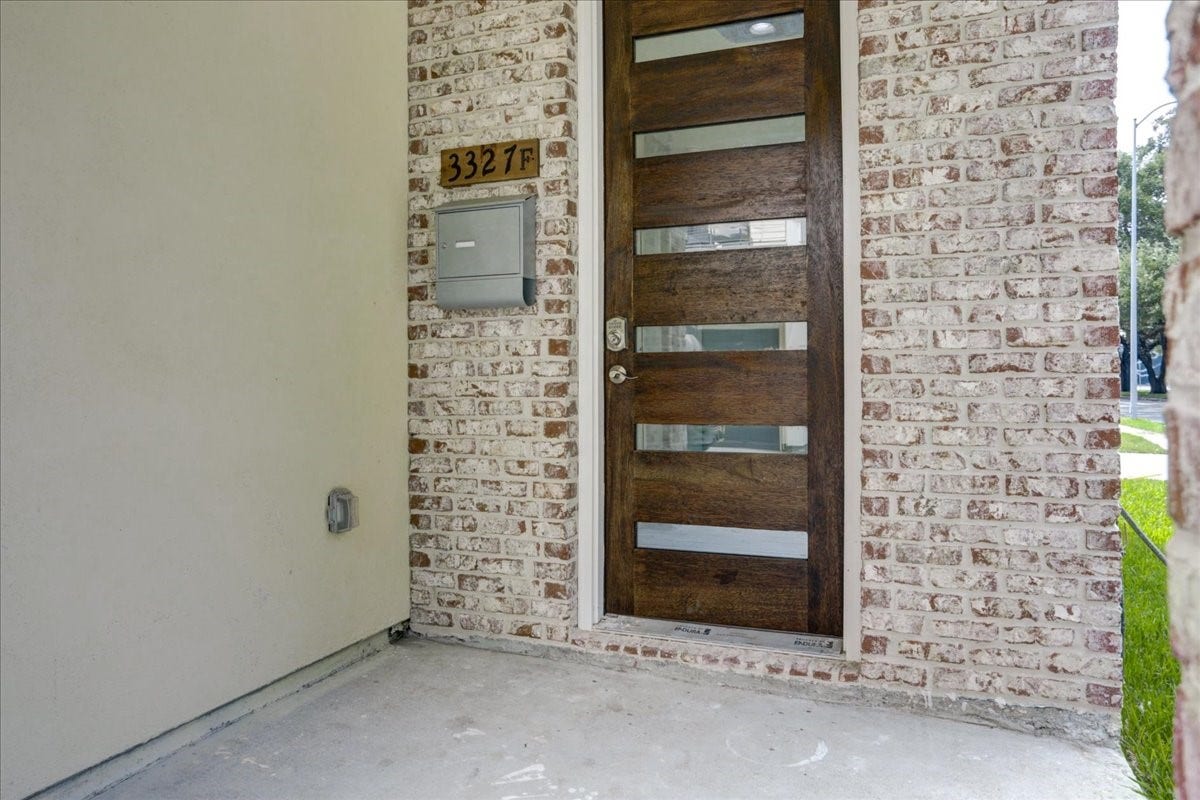 3327 Kilgore Street, #F, Houston, TX 77021 3327 Kilgore Street, #F, Houston, TX 77021