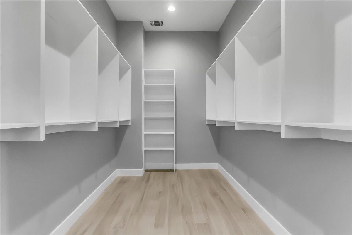3327 Kilgore Street, #F, Houston, TX 77021 One of two walk in closets in the Master Suite.