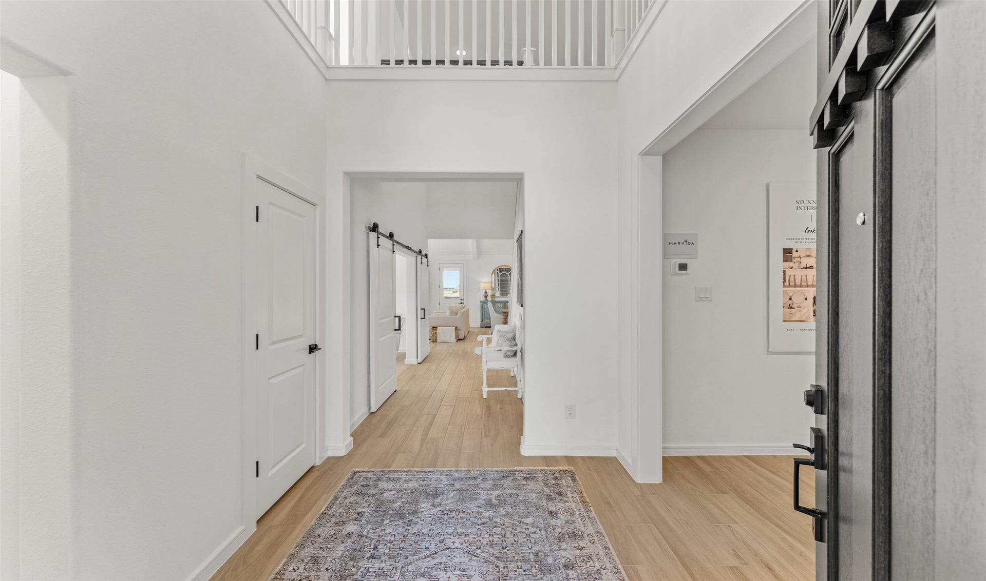 Inviting foyer (*Photo not of actual home and used for illustration purposes only.)