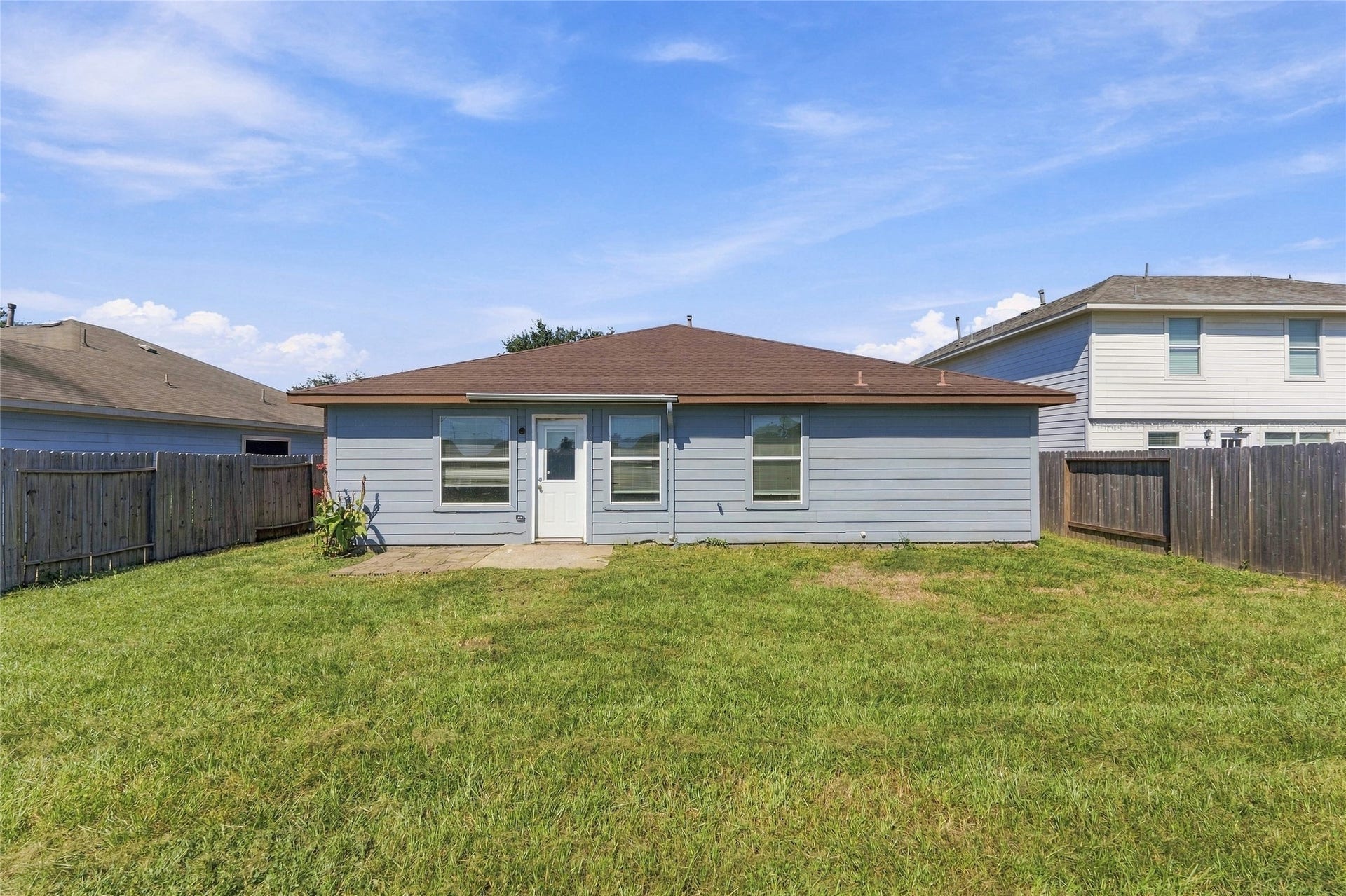3910 Ridge Canyon Road, Baytown, TX 77521 3910 Ridge Canyon Road, Baytown, TX 77521