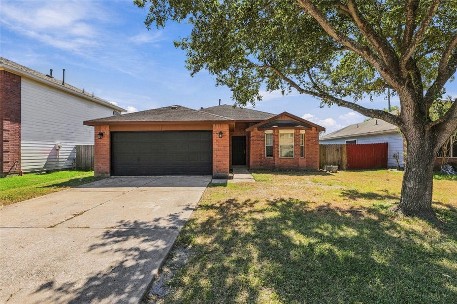 Property photo for 3910 Ridge Canyon Road, Baytown, TX
