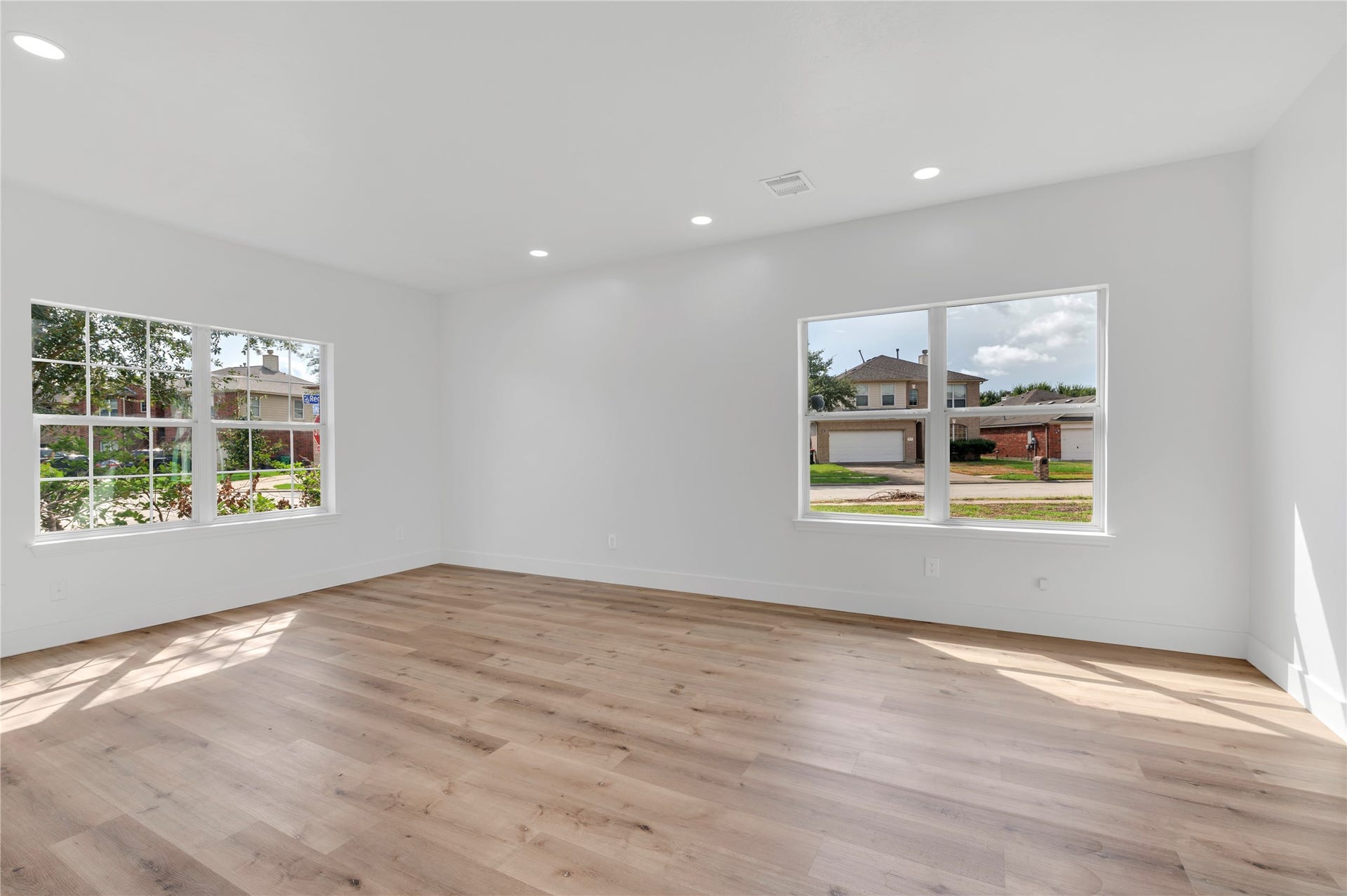 4503 Regal Drive, Baytown, TX 77521 4503 Regal Drive, Baytown, TX 77521