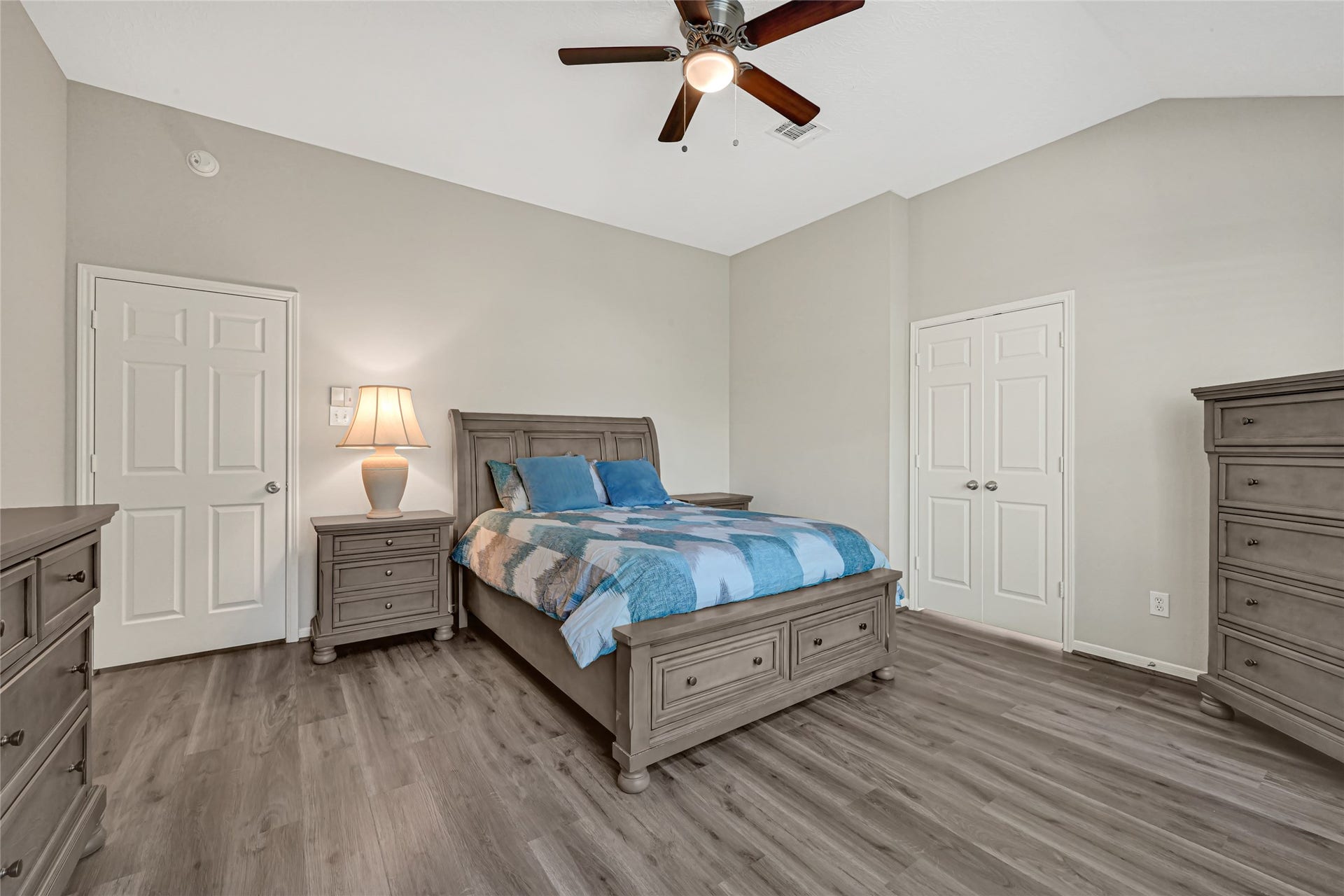 804 Cherry Blossom Drive, League City, TX 77573 primary bedroom