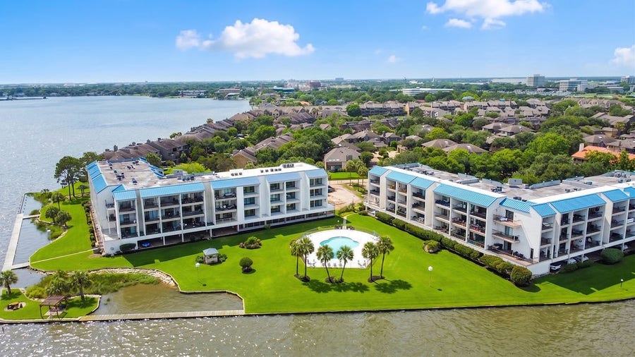 Property photo for 401 Lakeside Lane, #303, Houston, TX