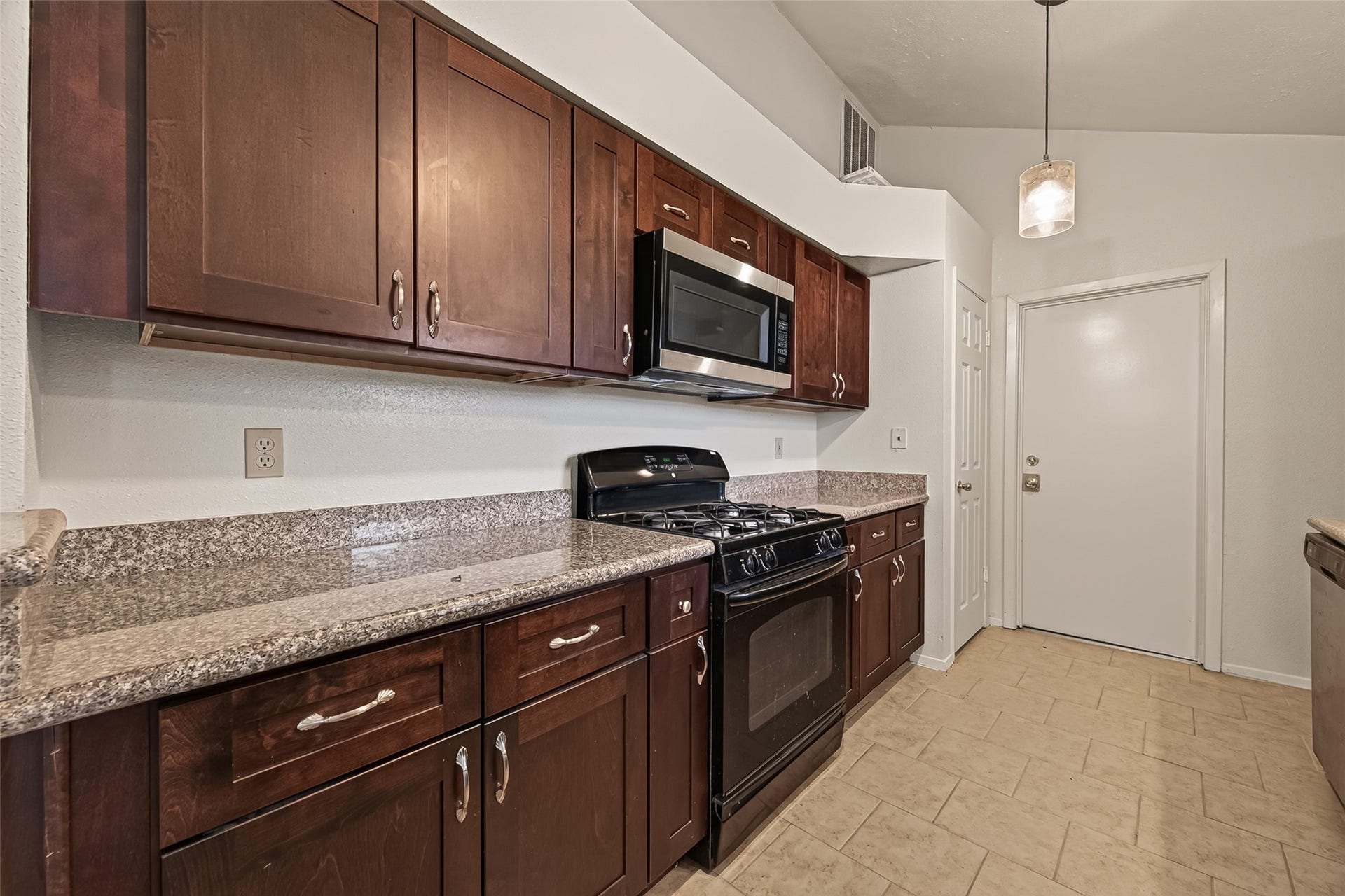 2714 S Brompton Drive, Pearland, TX 77584 2714 S Brompton Drive, Pearland, TX 77584