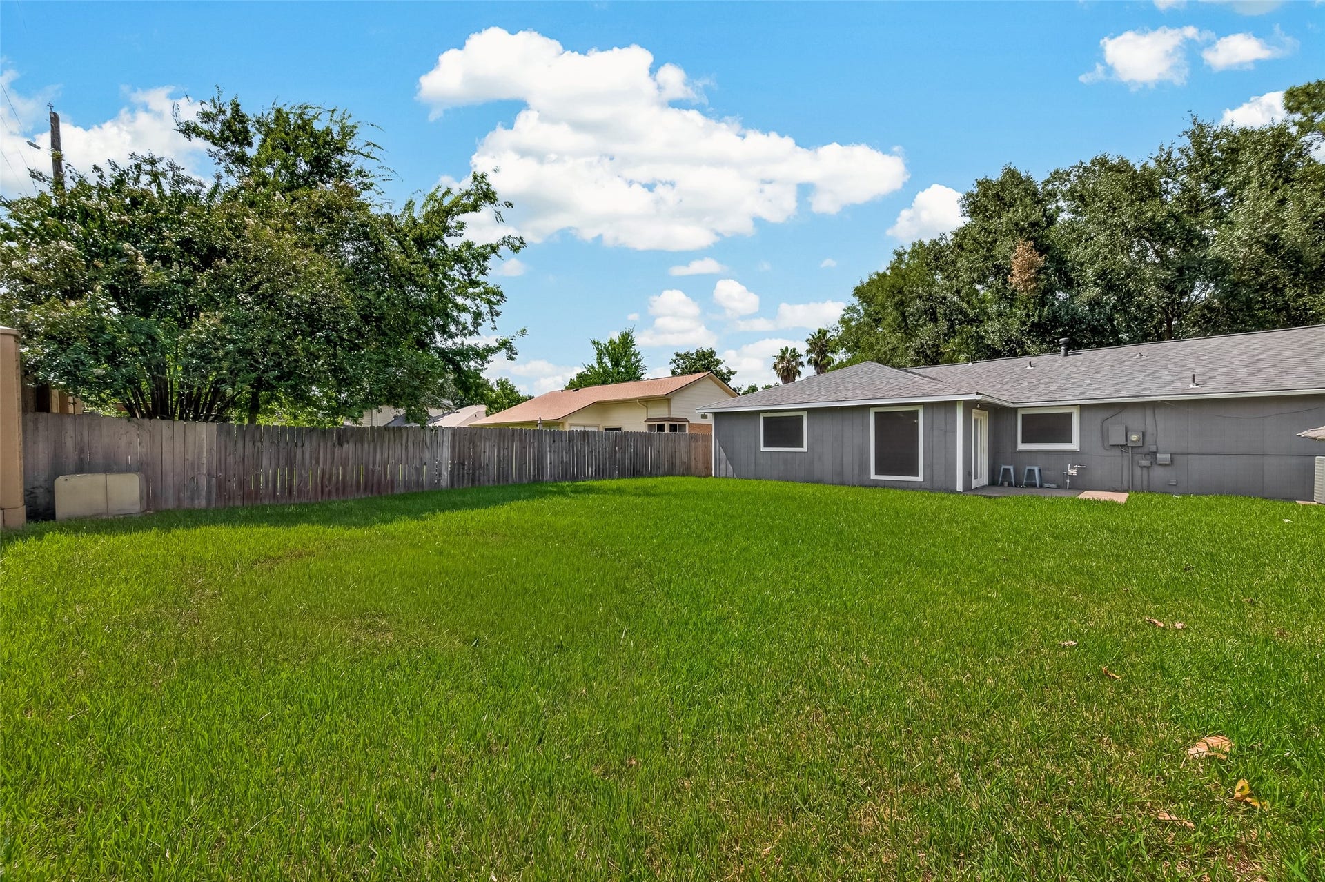 2714 S Brompton Drive, Pearland, TX 77584 2714 S Brompton Drive, Pearland, TX 77584