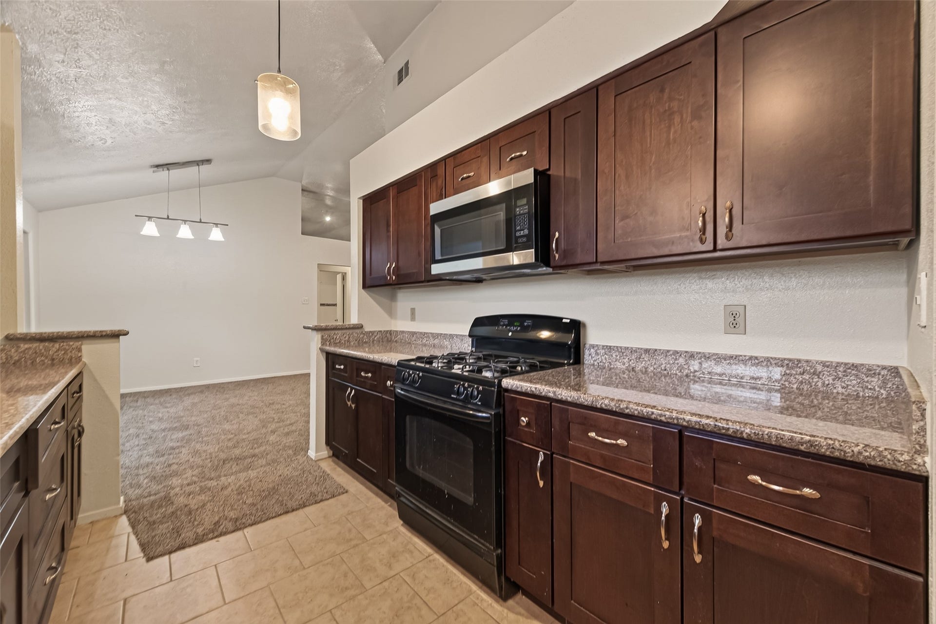 2714 S Brompton Drive, Pearland, TX 77584 2714 S Brompton Drive, Pearland, TX 77584