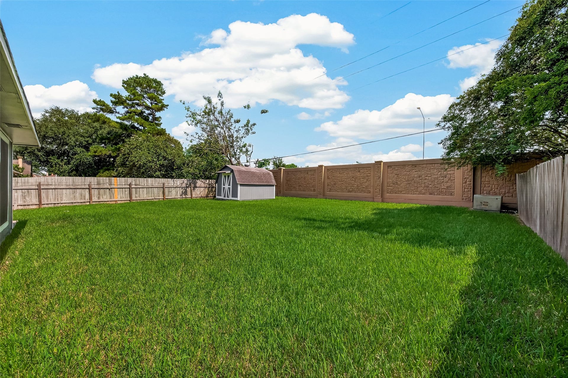 2714 S Brompton Drive, Pearland, TX 77584 2714 S Brompton Drive, Pearland, TX 77584